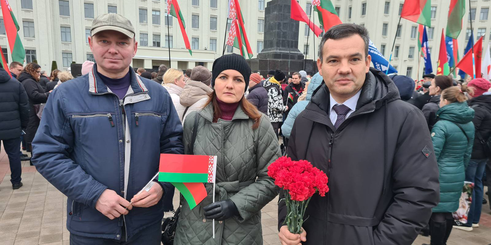 Торжественный митинг, посвященный Дню Октябрьской революции